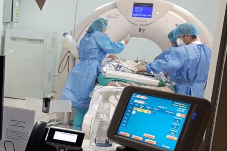 Cuánto gana un tecnólogo médico en Chile 01